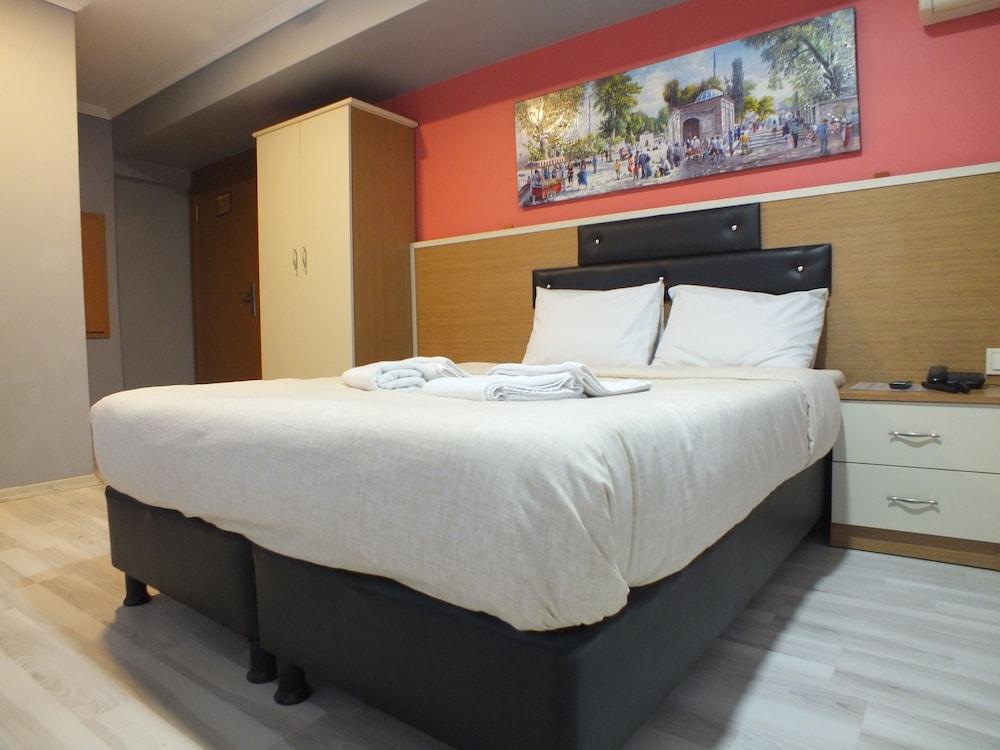 Naila Hotel Istanboel
